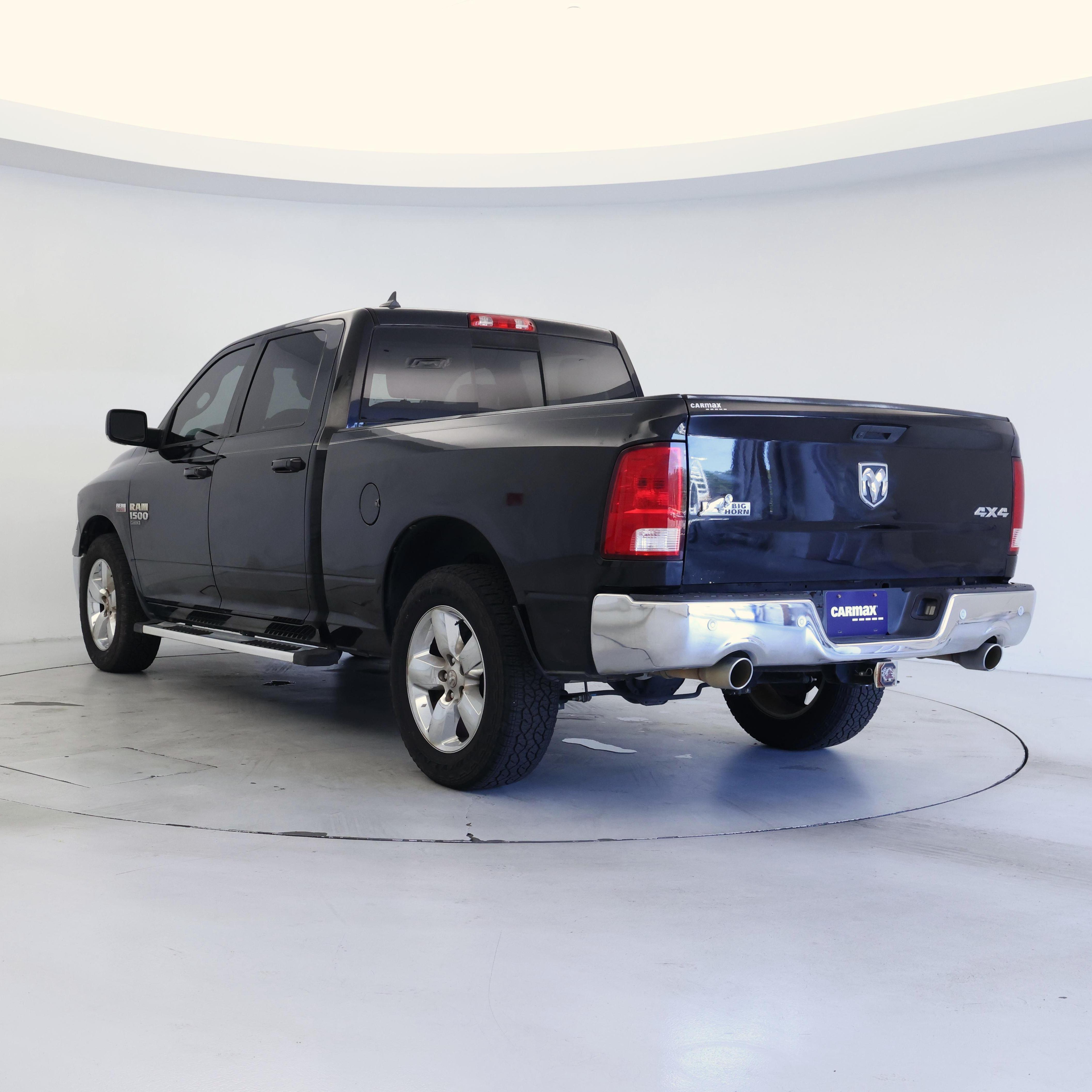 Thumbnail: 2019 RAM 1500 Classic - 2