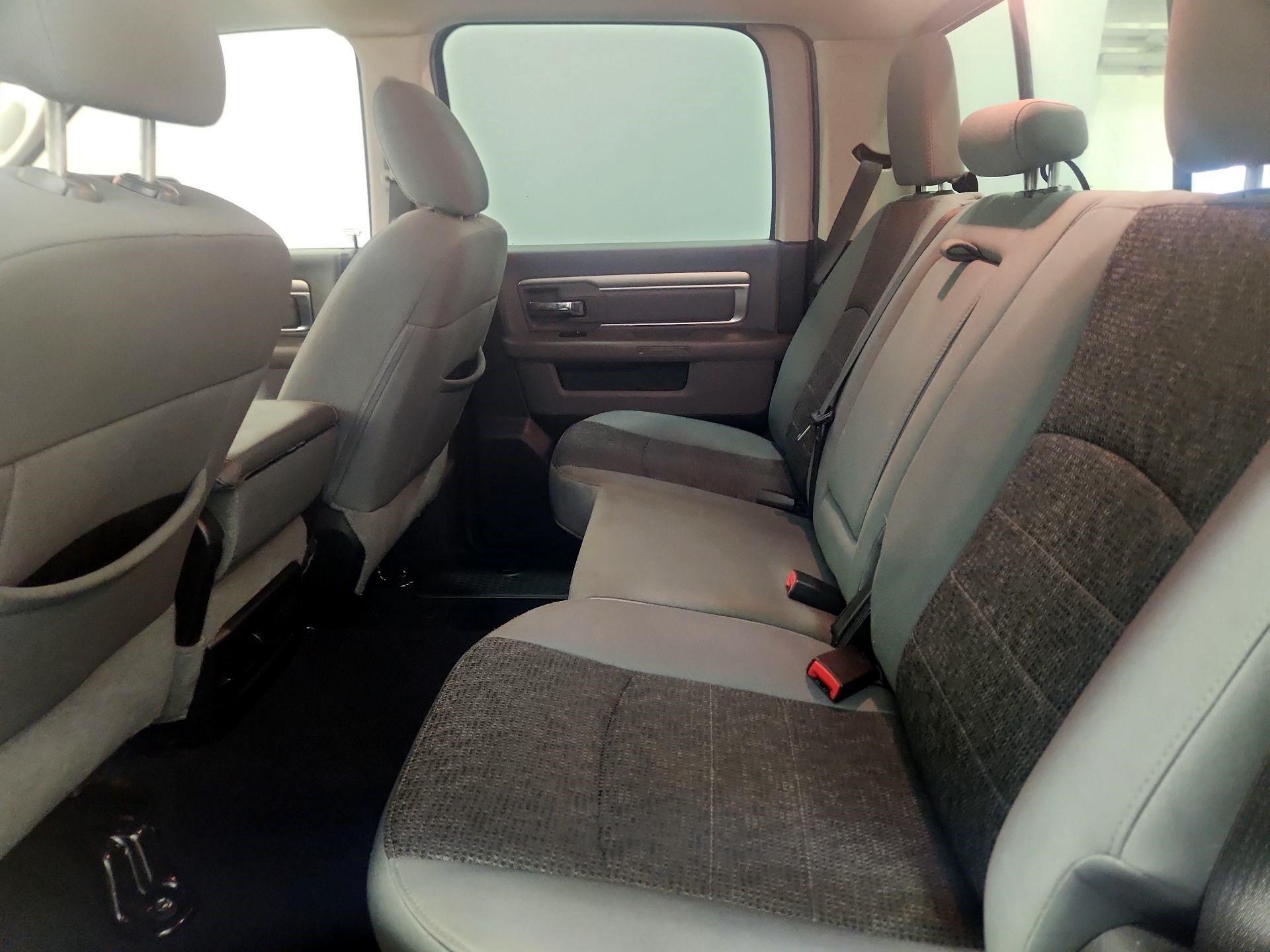 Thumbnail: 2019 RAM 1500 Classic - 20