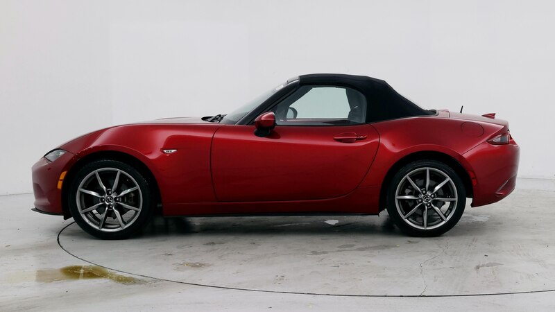 2021 Mazda MX-5 Miata Grand Touring 3