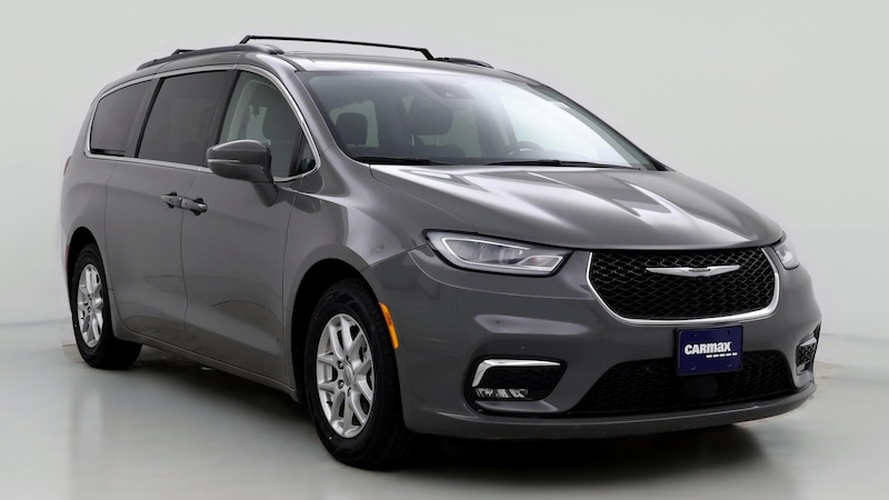 2022 Chrysler Pacifica Touring L Hero Image