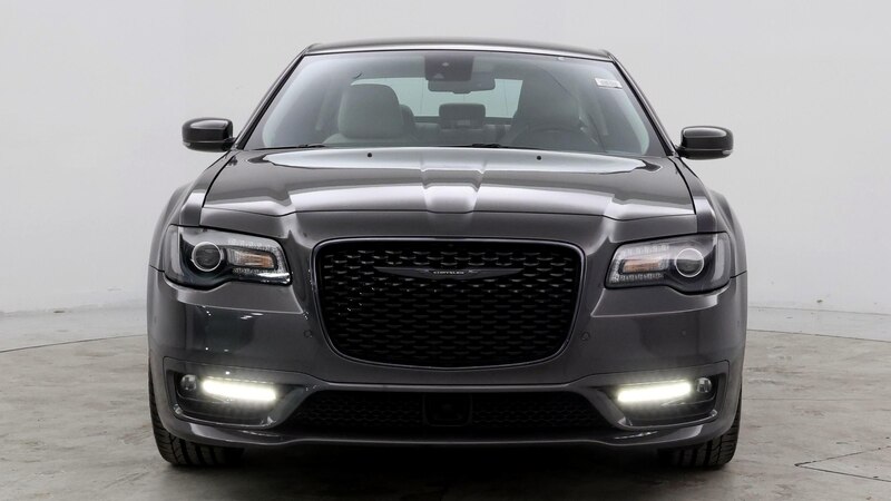 2022 Chrysler 300 Touring 5