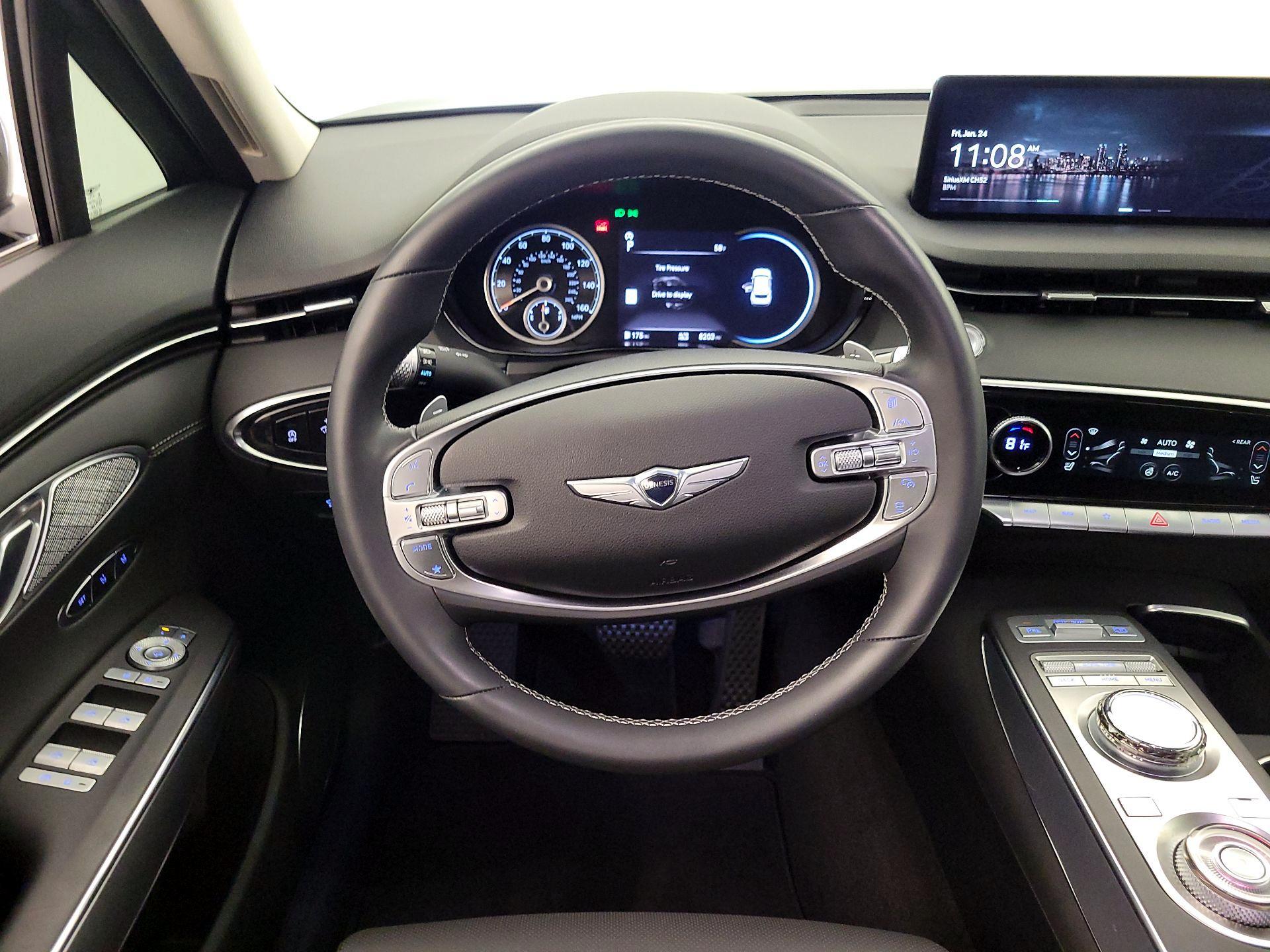 Thumbnail: 2024 Genesis GV70 - 10