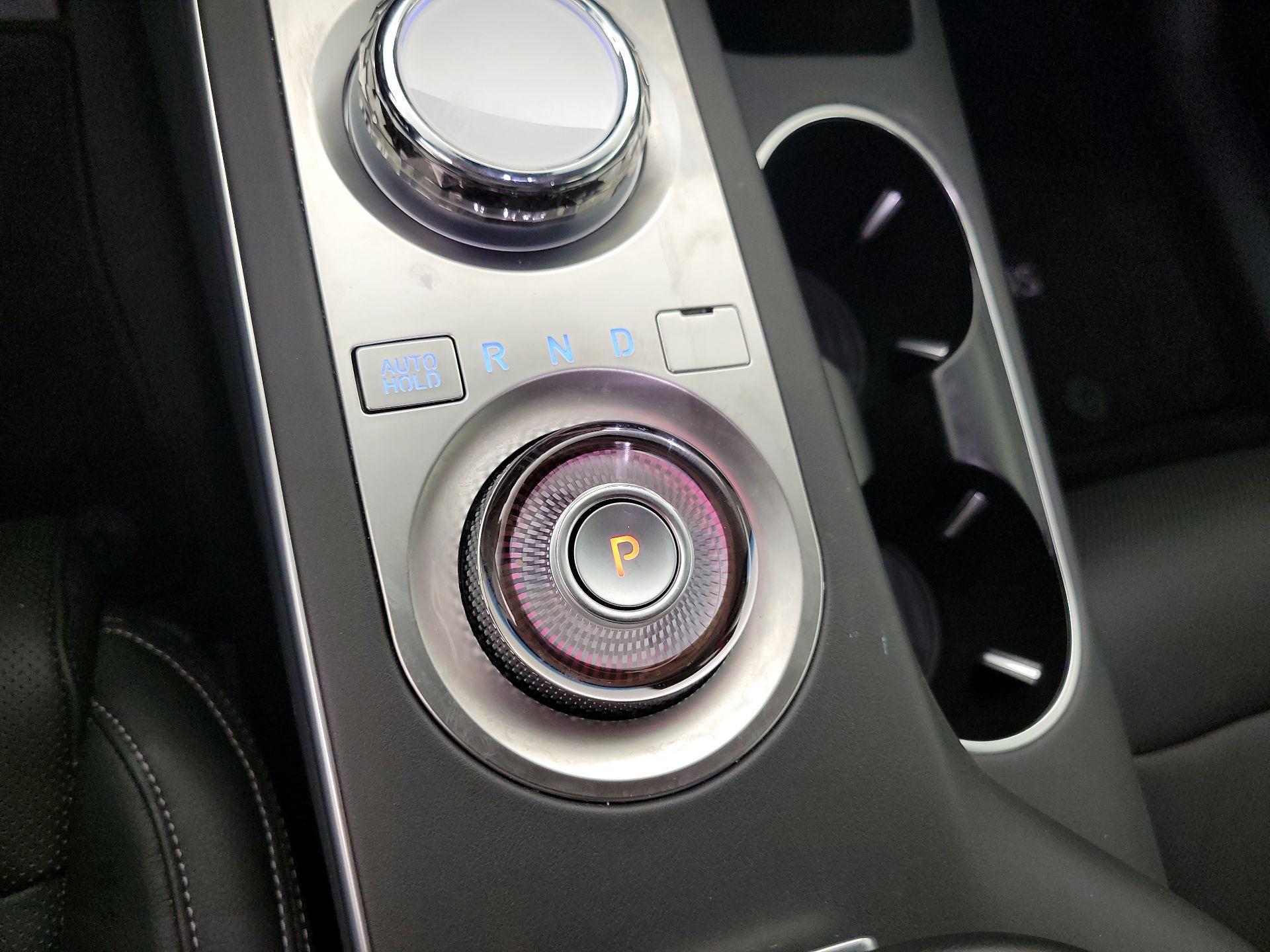 Thumbnail: 2024 Genesis GV70 - 18