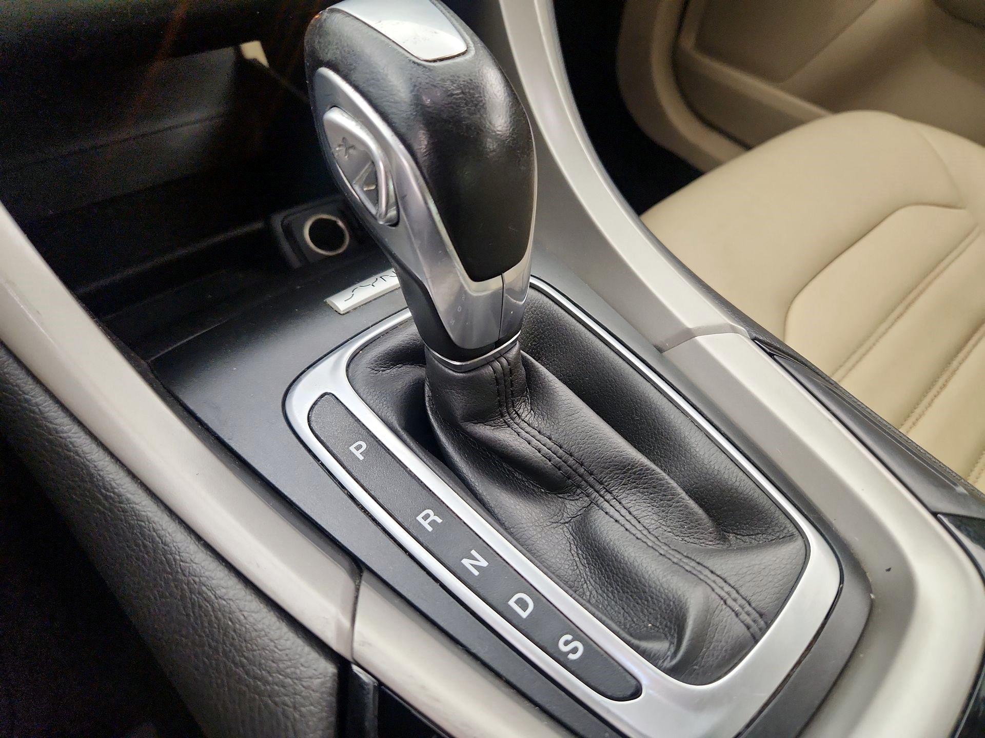 Thumbnail: 2016 Ford Fusion - 17