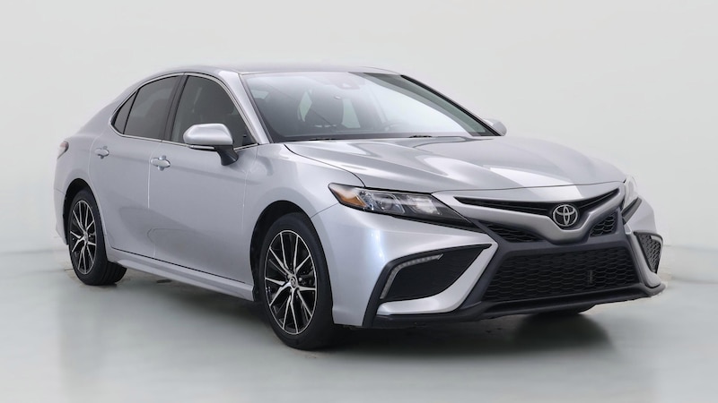 2022 Toyota Camry SE Hero Image