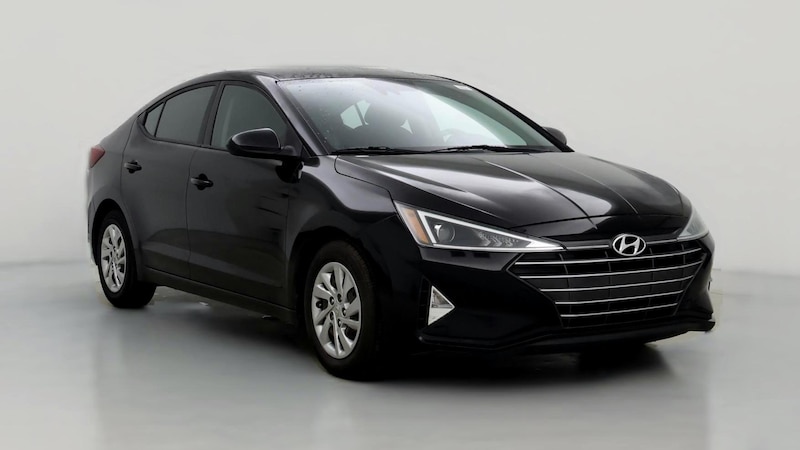 2020 Hyundai Elantra SE Hero Image