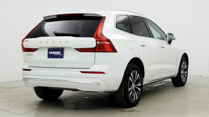 2022 Volvo XC60 Recharge Core 8