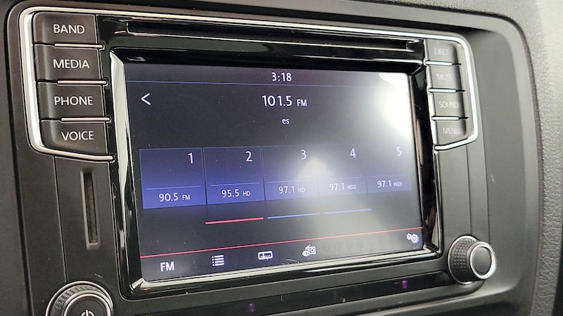 2017 Volkswagen Jetta SE 15