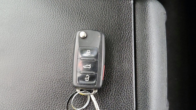 2017 Volkswagen Jetta SE 23