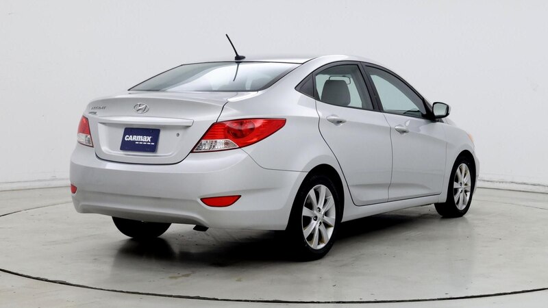 2014 Hyundai Accent GLS 8