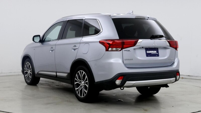 2017 Mitsubishi Outlander GT 2