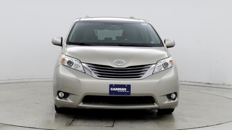 2015 Toyota Sienna XLE 5