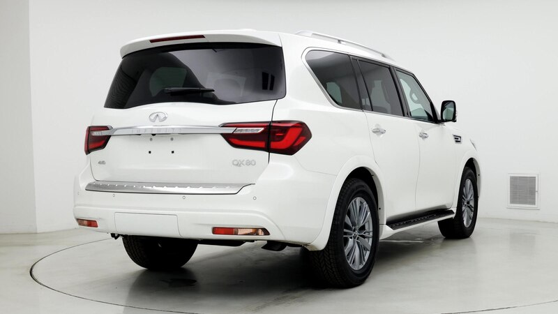 2023 INFINITI QX80 Luxe 8