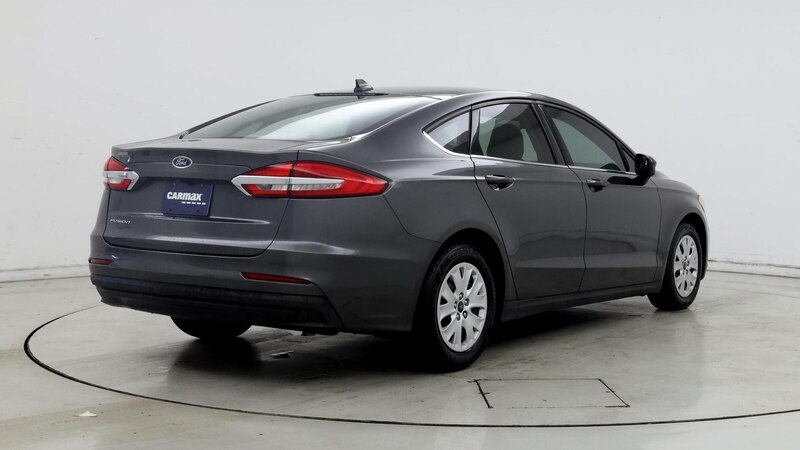 2020 Ford Fusion S 8