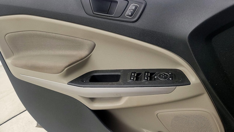 2020 Ford EcoSport S 12