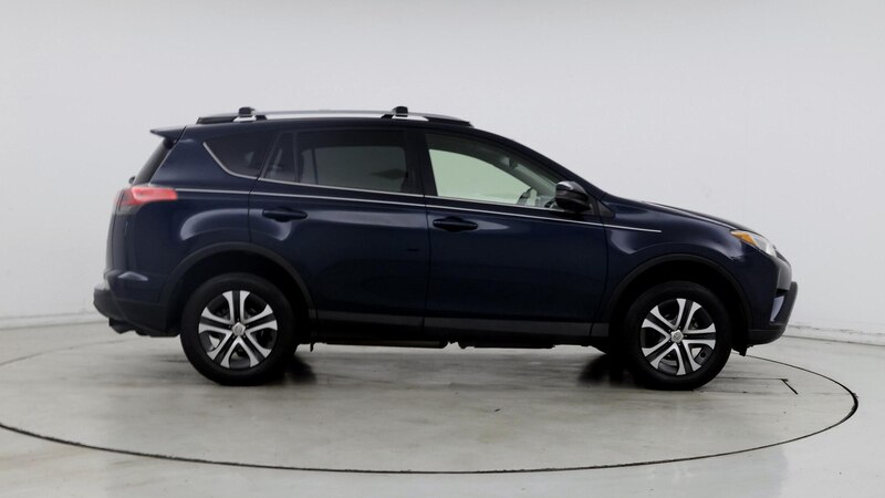 2017 Toyota RAV4 LE 7