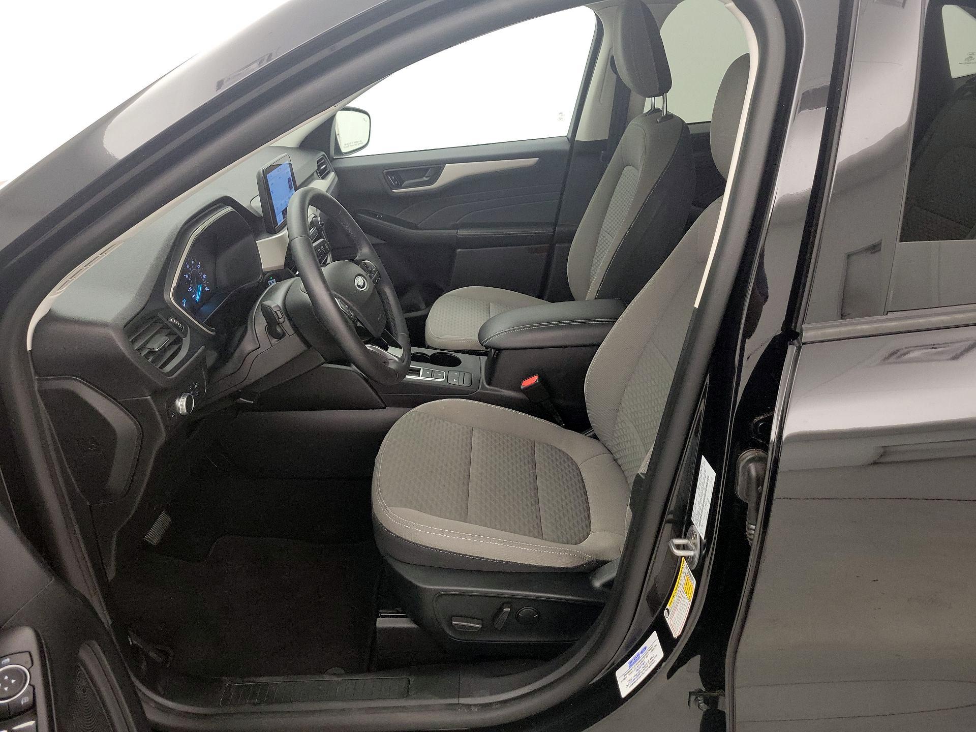 Thumbnail: 2022 Ford Escape - 11
