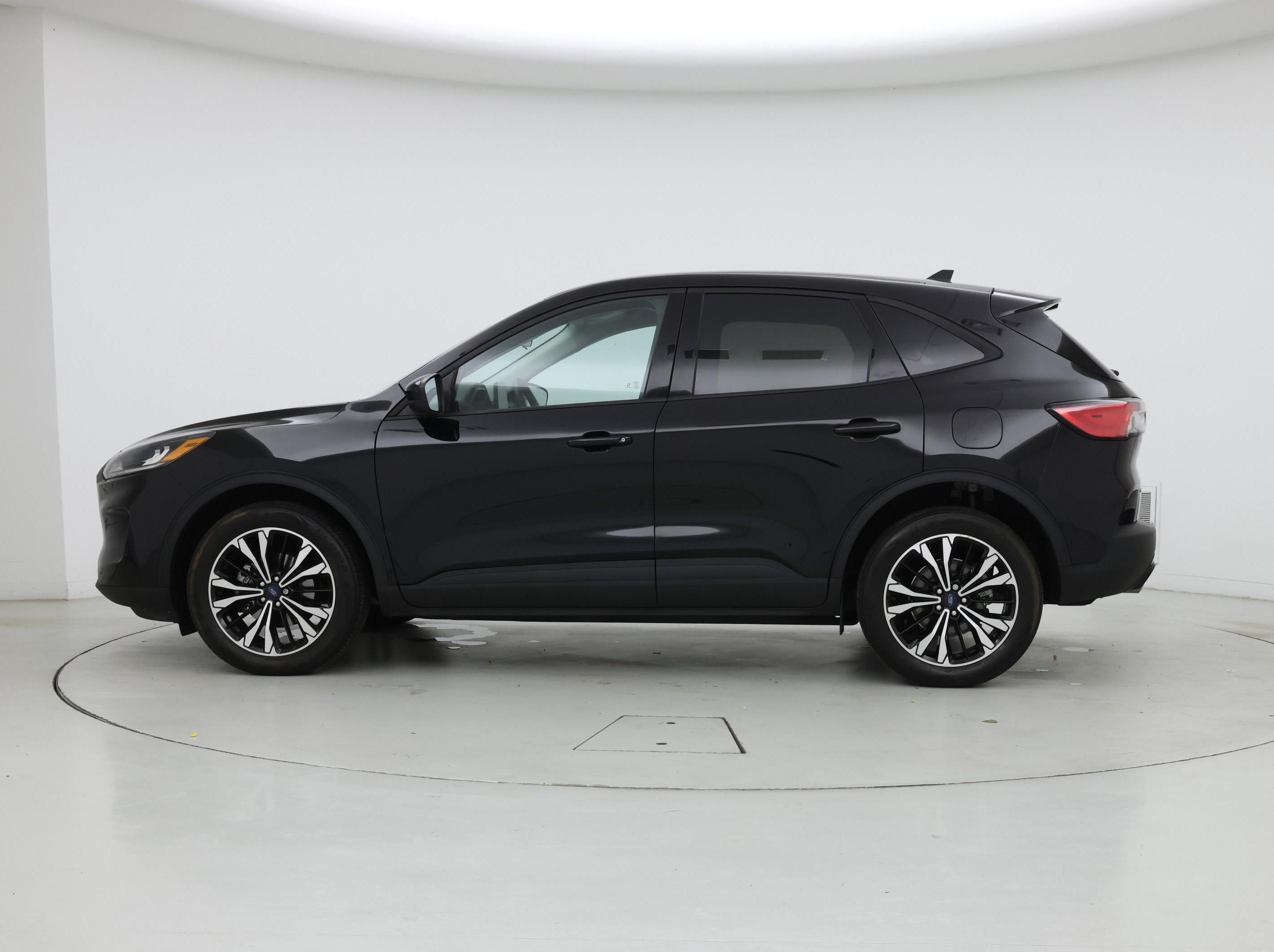 Thumbnail: 2022 Ford Escape - 3
