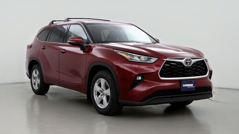 2020 Toyota Highlander LE Hero Image