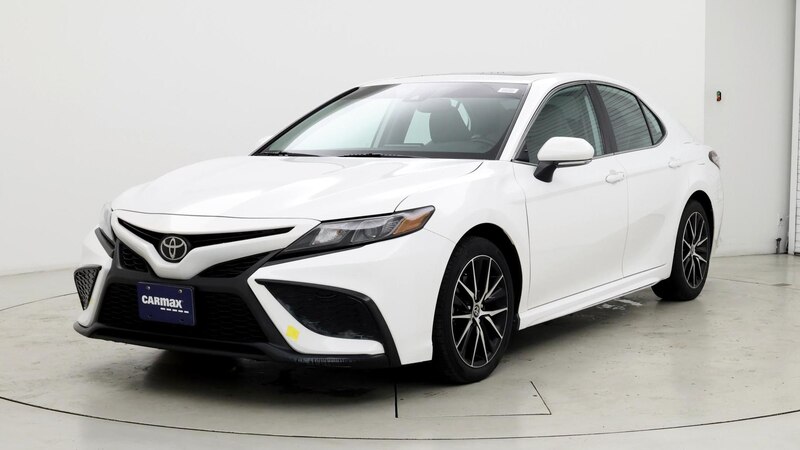 2022 Toyota Camry SE 4