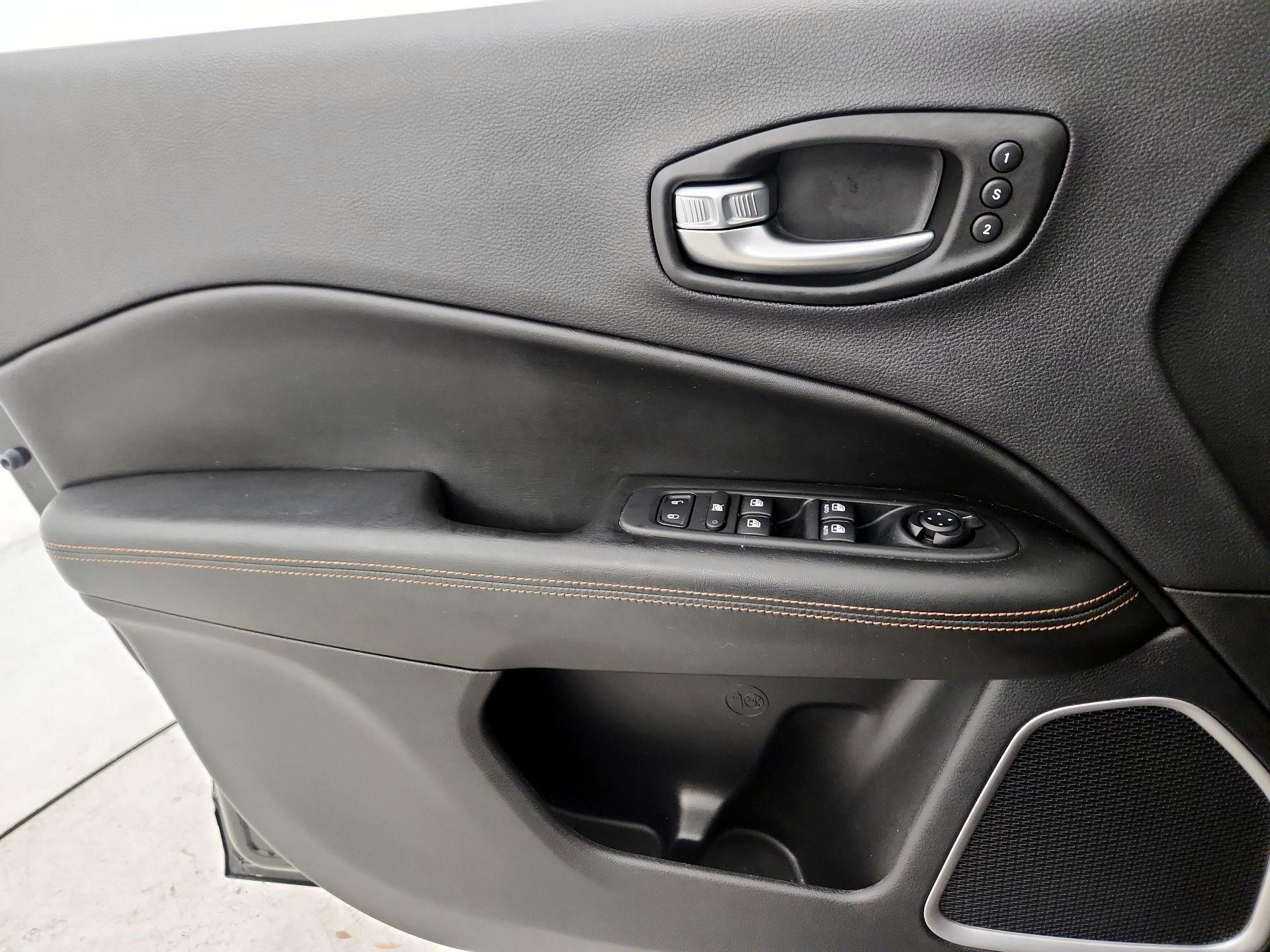 Thumbnail: 2021 Jeep Compass - 12