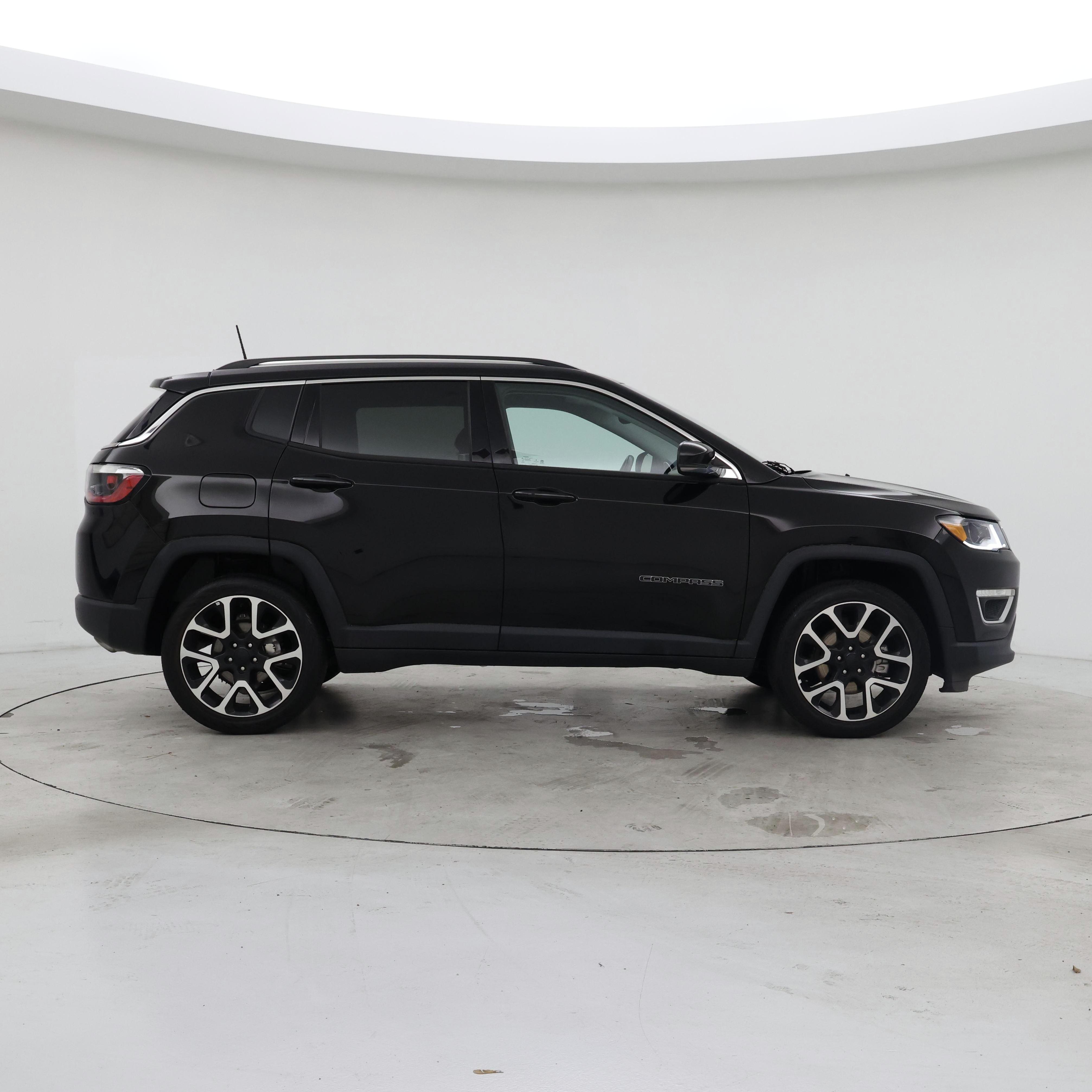 Thumbnail: 2021 Jeep Compass - 7