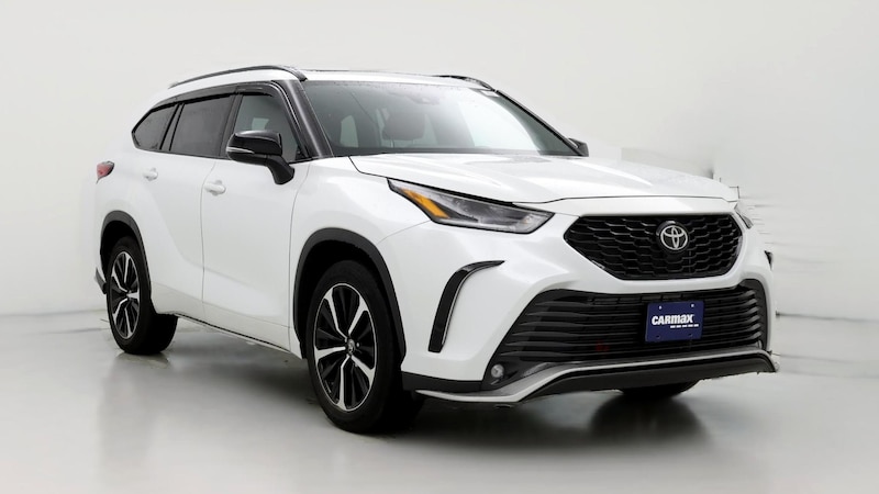 2022 Toyota Highlander XSE Hero Image