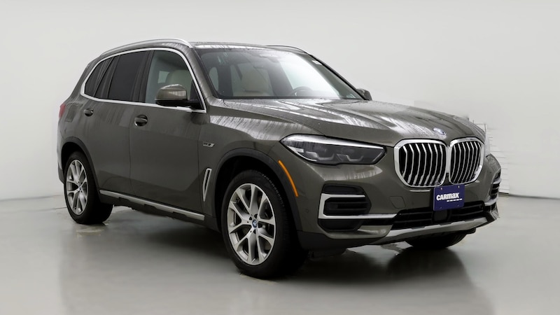 2022 BMW X5 xDrive45e Hero Image