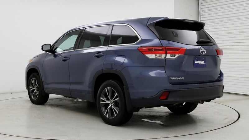 2017 Toyota Highlander LE 2