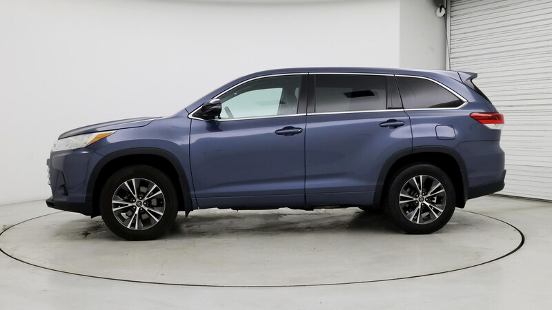 2017 Toyota Highlander LE 3