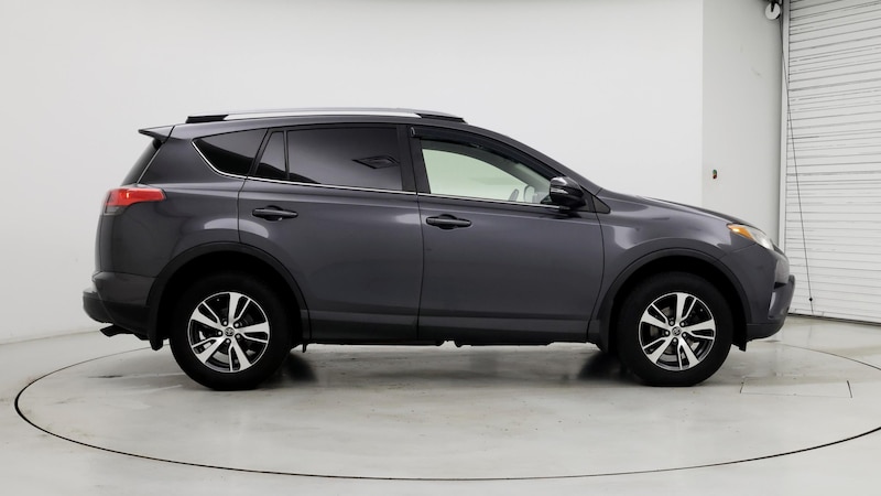 2018 Toyota RAV4 XLE 7