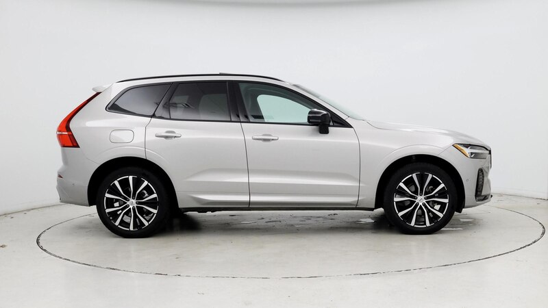 2024 Volvo XC60 B5 Plus 7