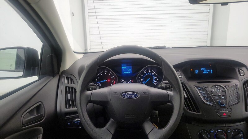 2014 Ford Focus S 10