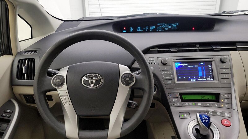 2013 Toyota Prius Two 10