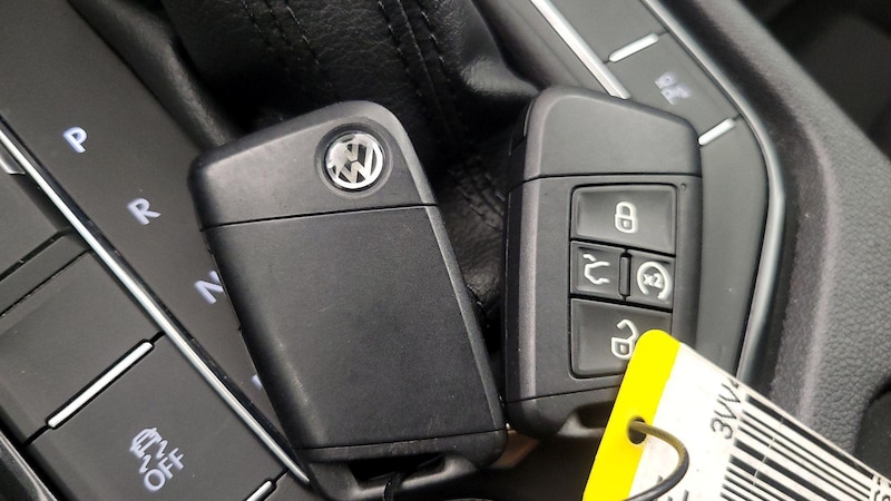 2018 Volkswagen Tiguan SEL 24