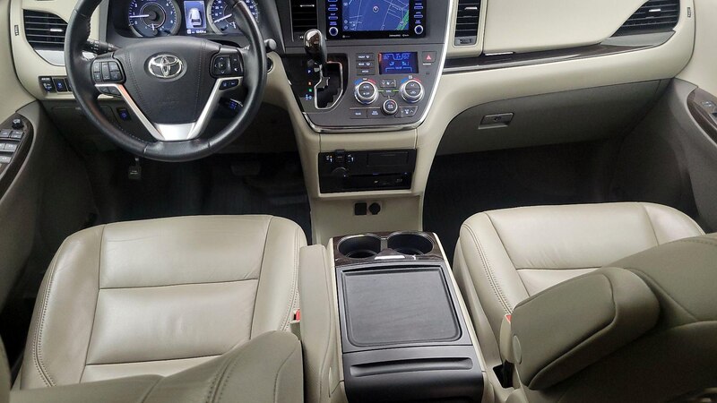 2019 Toyota Sienna XLE Premium 9