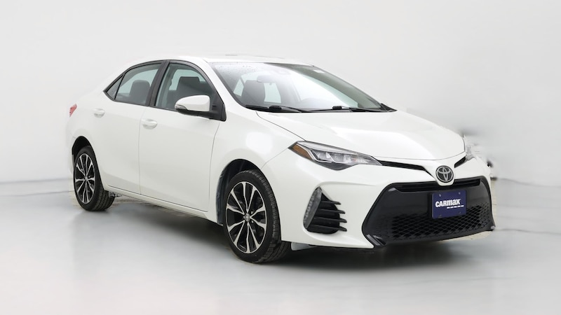 2017 Toyota Corolla SE Hero Image