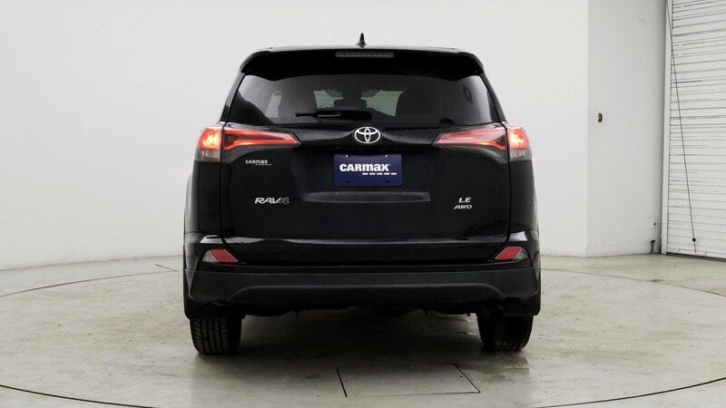 2018 Toyota RAV4 LE 6