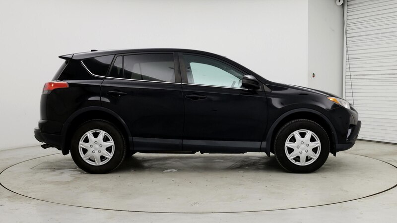 2018 Toyota RAV4 LE 7