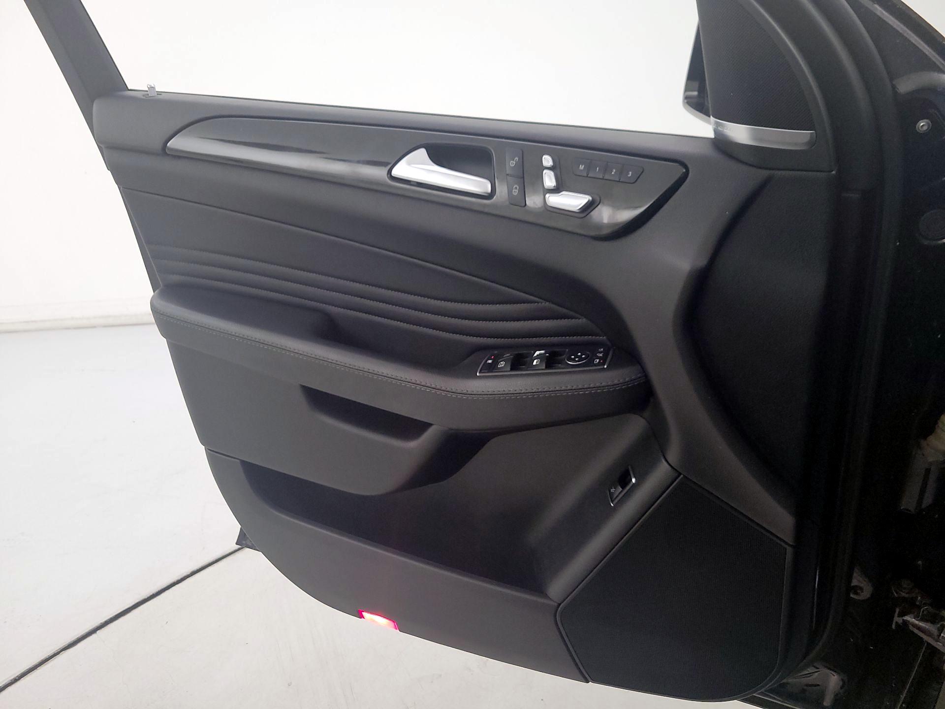 Thumbnail: 2019 Mercedes-Benz GLE - 12