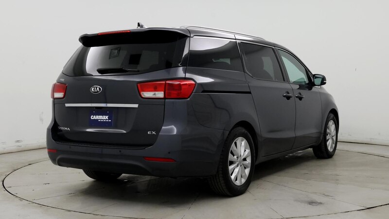 2015 Kia Sedona EX 8