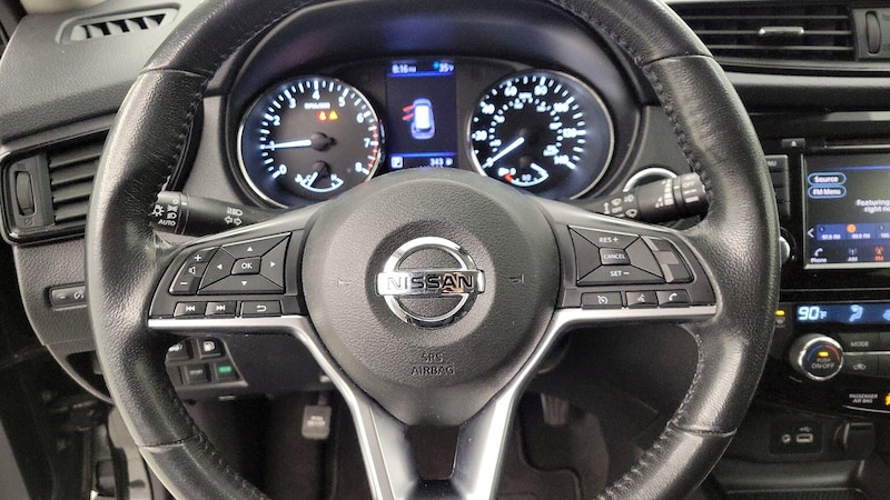 2019 Nissan Rogue SV 10