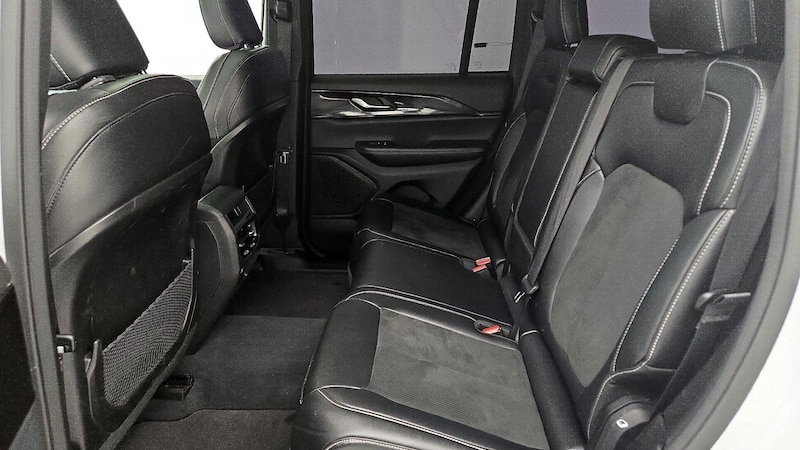 2023 Jeep Grand Cherokee Altitude 20