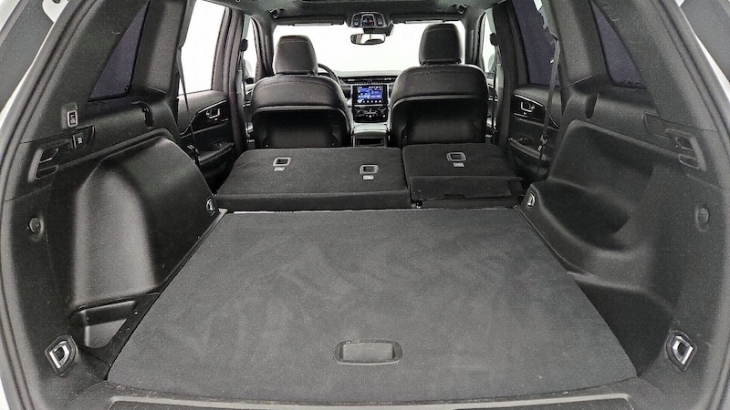 2023 Jeep Grand Cherokee Altitude 22