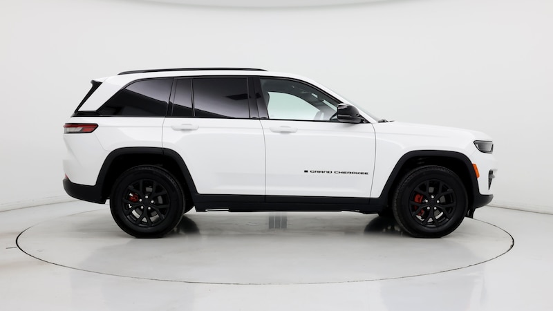 2023 Jeep Grand Cherokee Altitude 7