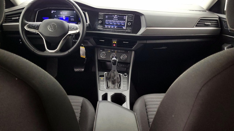 2022 Volkswagen Jetta S 9