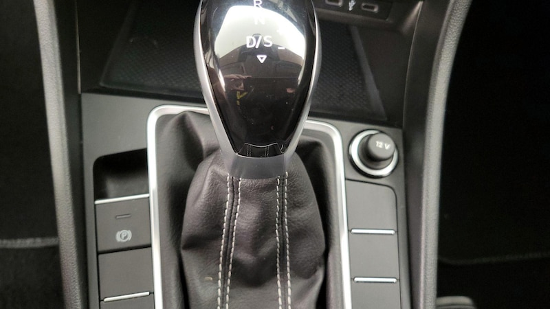 2022 Volkswagen Jetta S 17