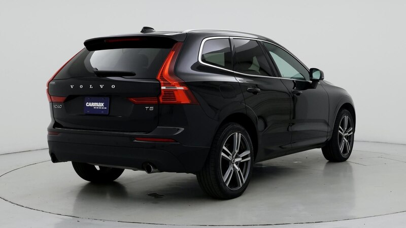 2021 Volvo XC60 T5 Momentum 8