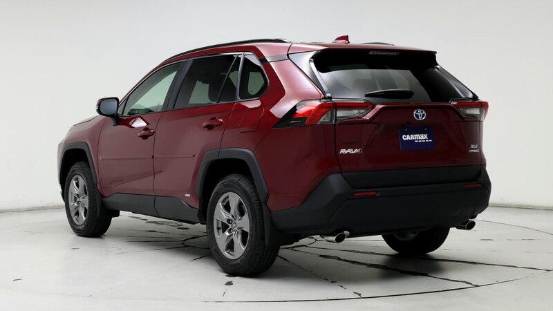 2024 Toyota RAV4 XLE 2