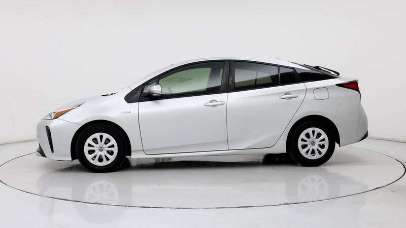 2022 Toyota Prius LE 3